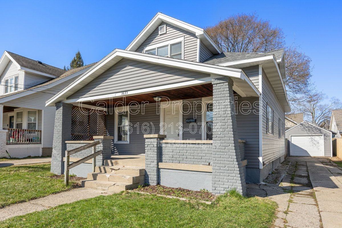 1635 Cleveland Ave Sw - Photo 2 of 40