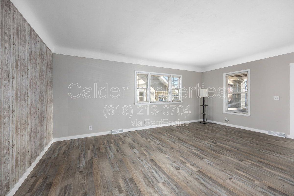 1635 Cleveland Ave Sw - Photo 6 of 40