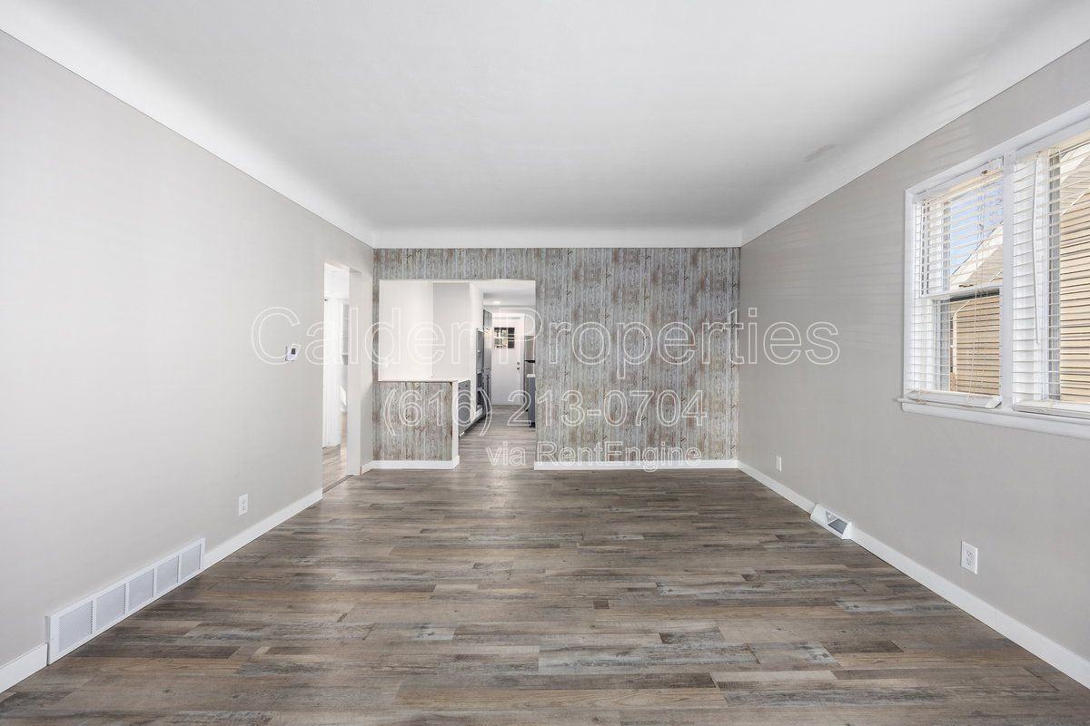 1635 Cleveland Ave Sw - Photo 7 of 40