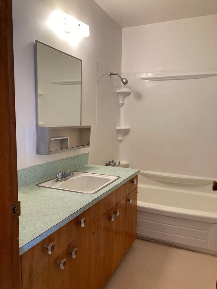 Citadel Apartments - Photo 4 of 19