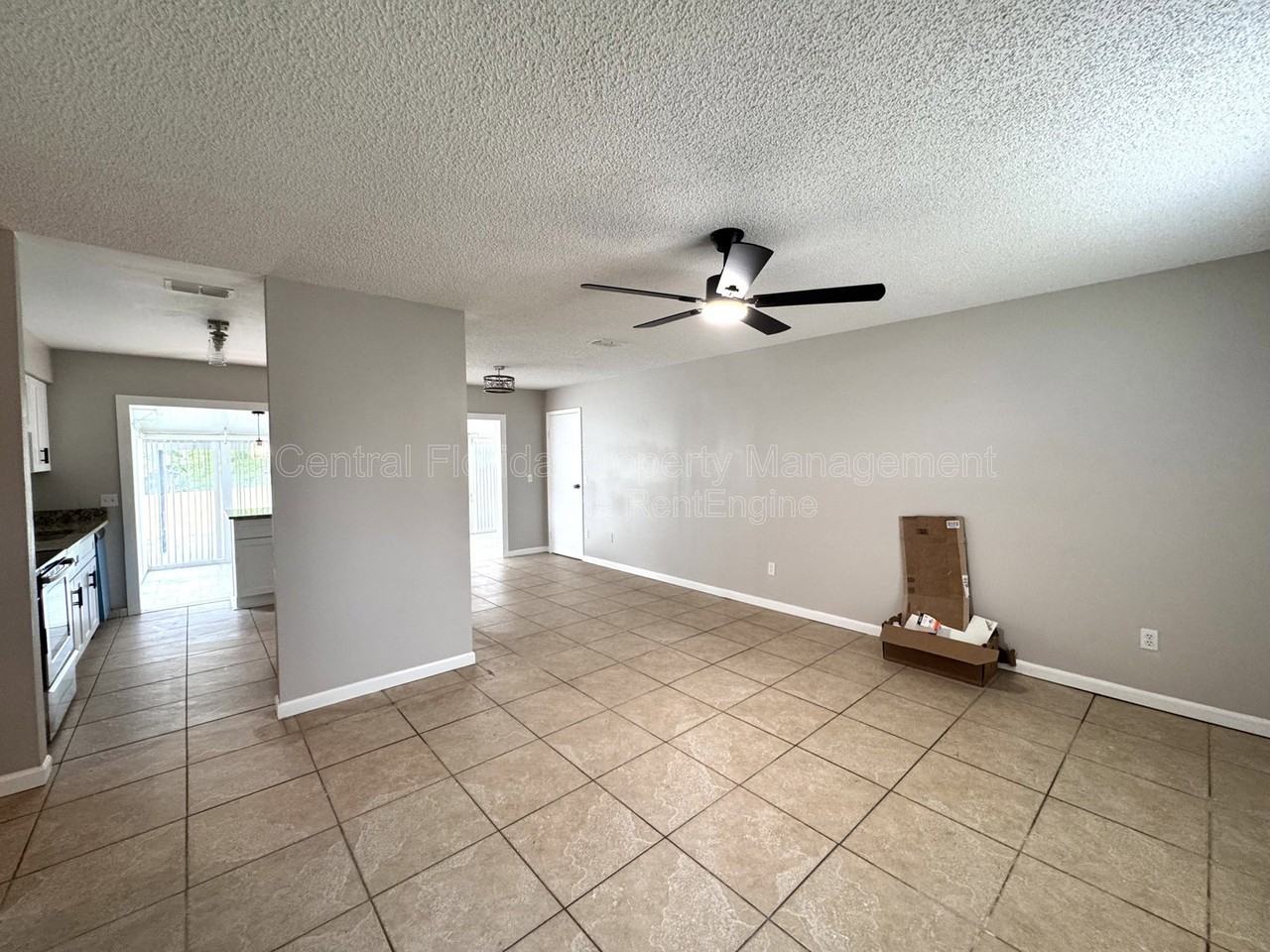 563 Fort Smith Blvd - Photo 4 of 26