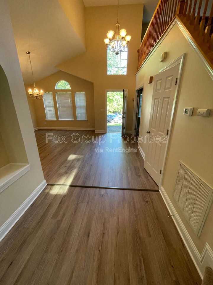 20329 Berry Cir - Photo 7 of 28