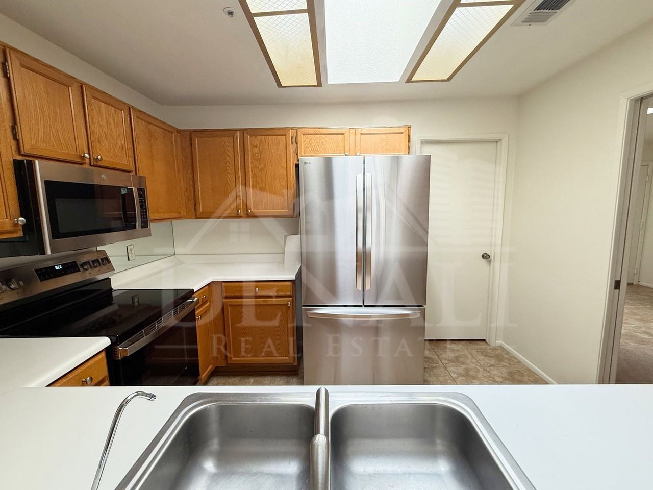 11766 E Becker Ln - Photo 6 of 26