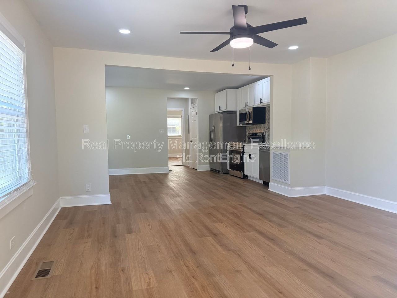 114 E Club Blvd #A - Photo 3 of 19