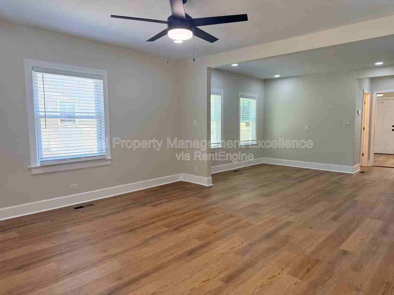 114 E Club Blvd #A - Photo 4 of 19