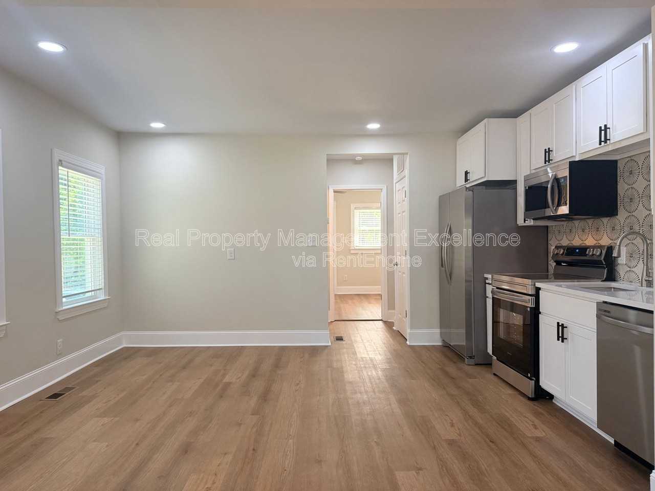 114 E Club Blvd #A - Photo 6 of 19