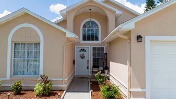 featured image of 751 Country Woods Cir