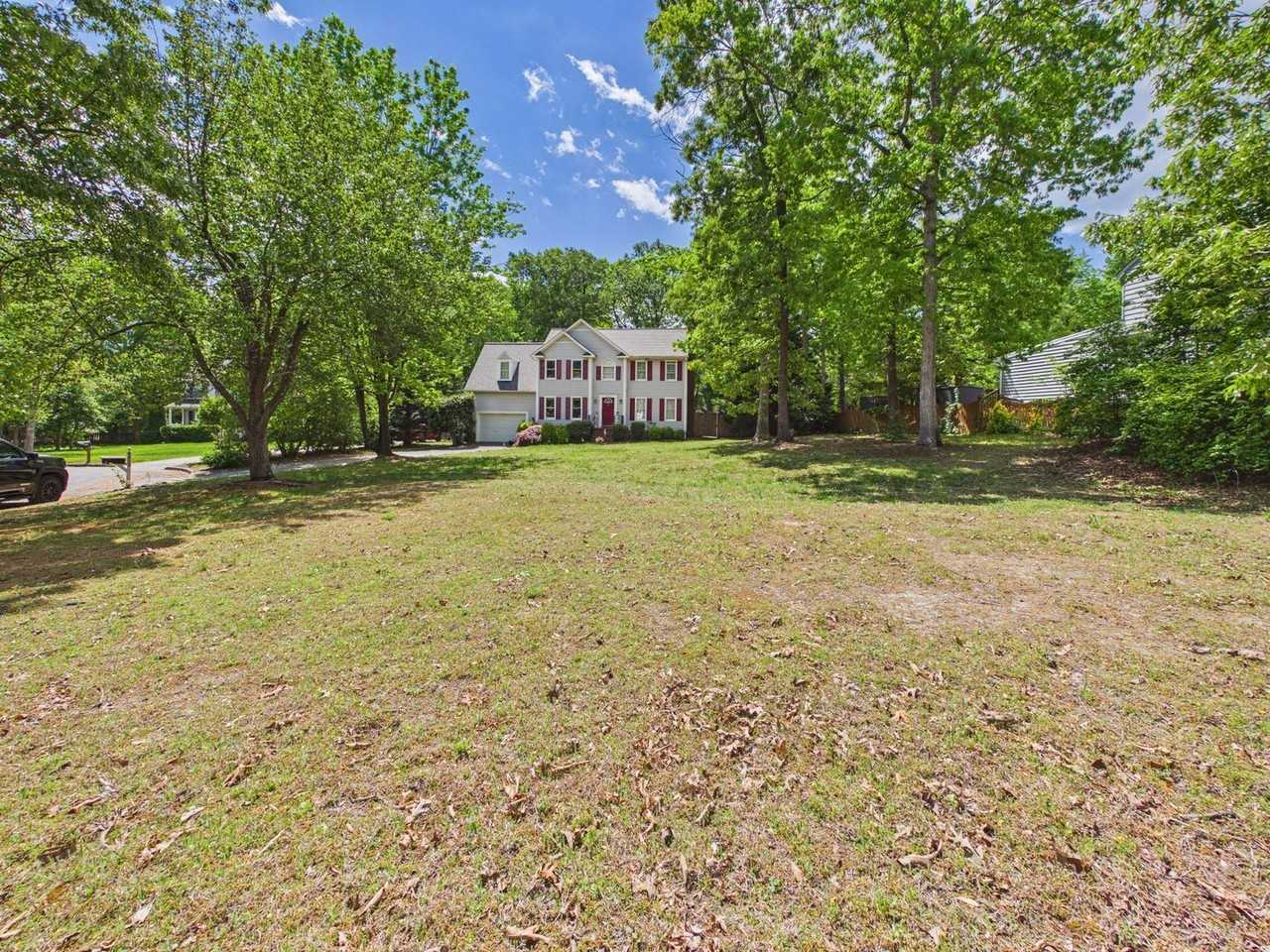 8413 Wilshire Pl - Photo 2 of 22