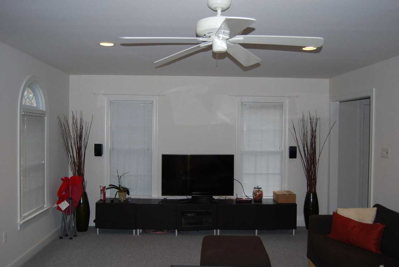 8413 Wilshire Pl - Photo 4 of 22