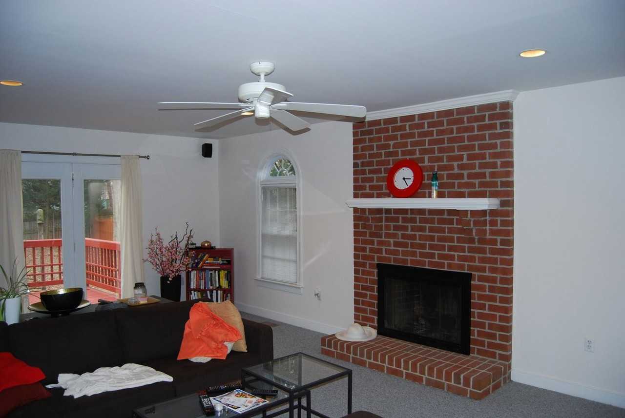 8413 Wilshire Pl - Photo 6 of 22