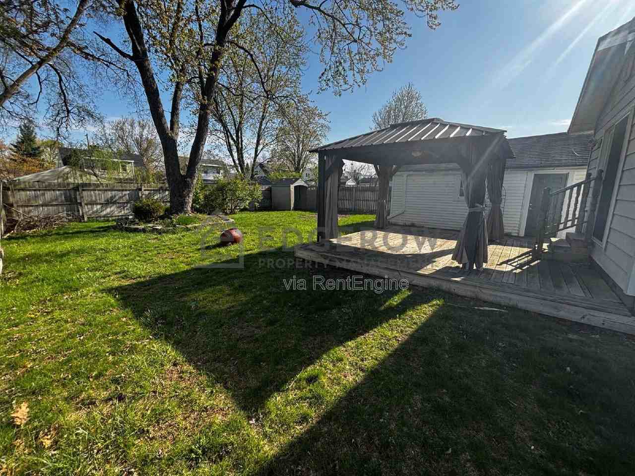 901 Cricklewood St Sw - Photo 3 of 13