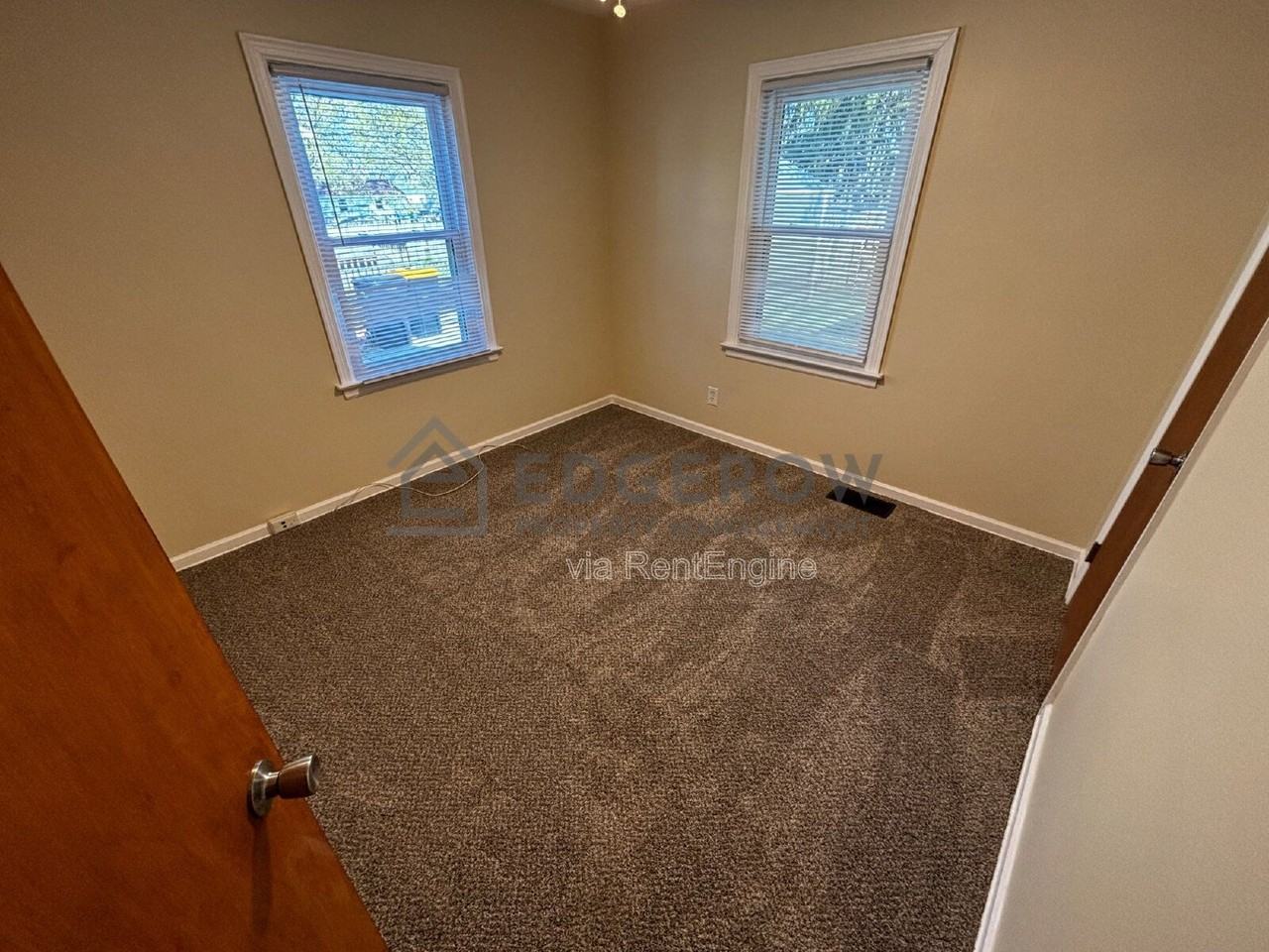 901 Cricklewood St Sw - Photo 7 of 13