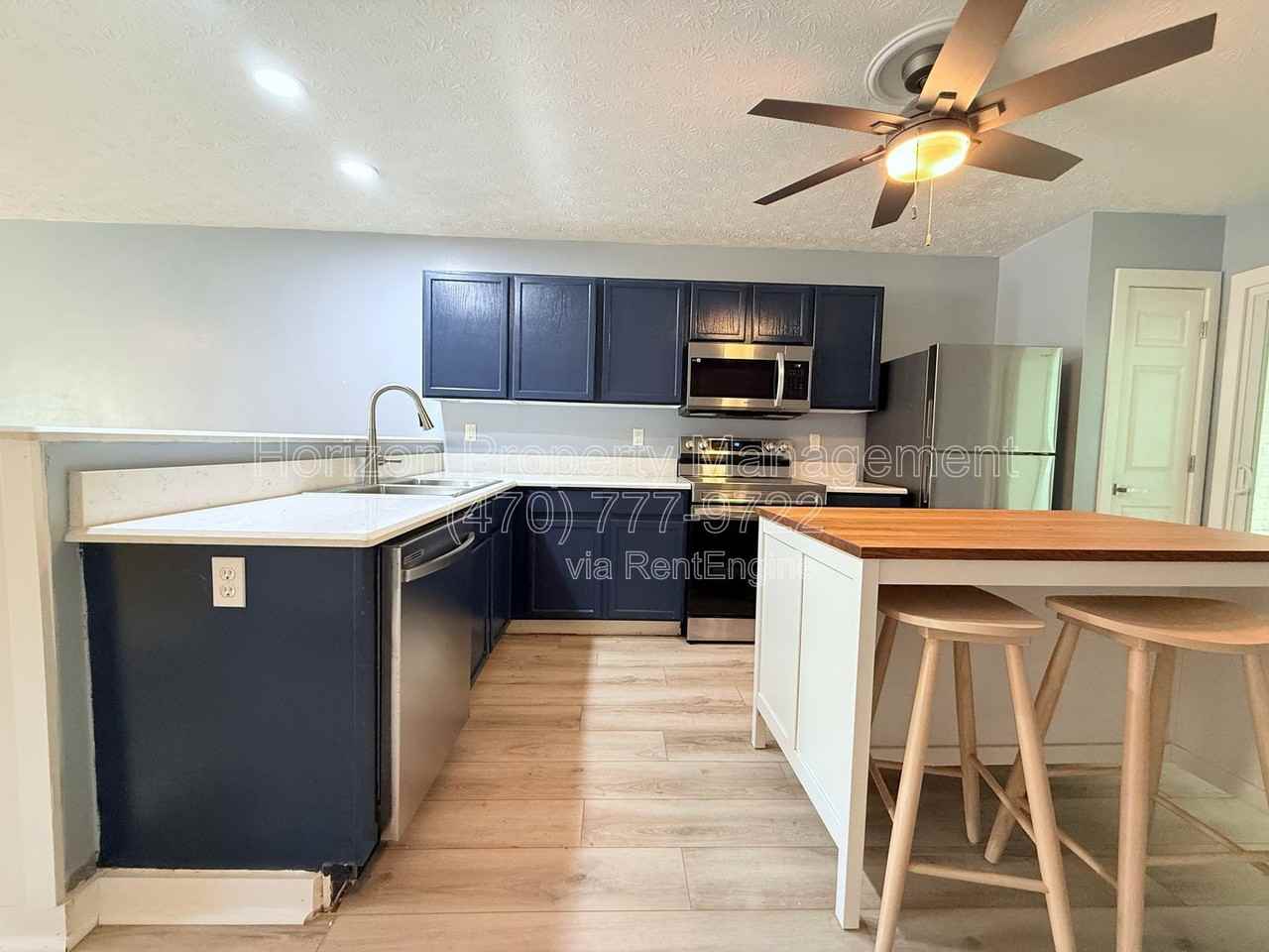 9170 Horseshoe Bnd - Photo 7 of 21