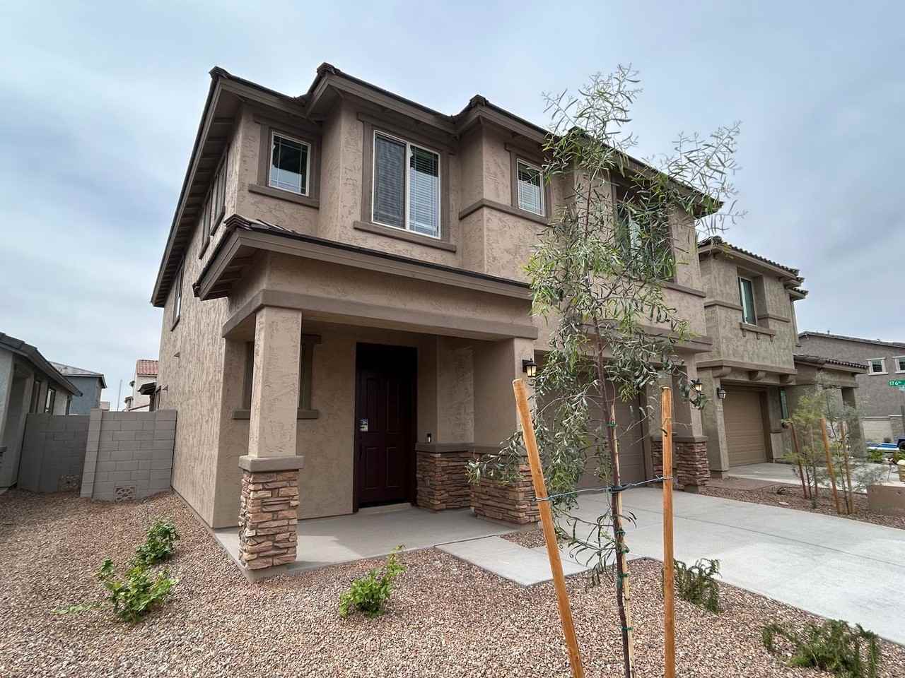 17615 W San Juan Ave - Photo 3 of 25