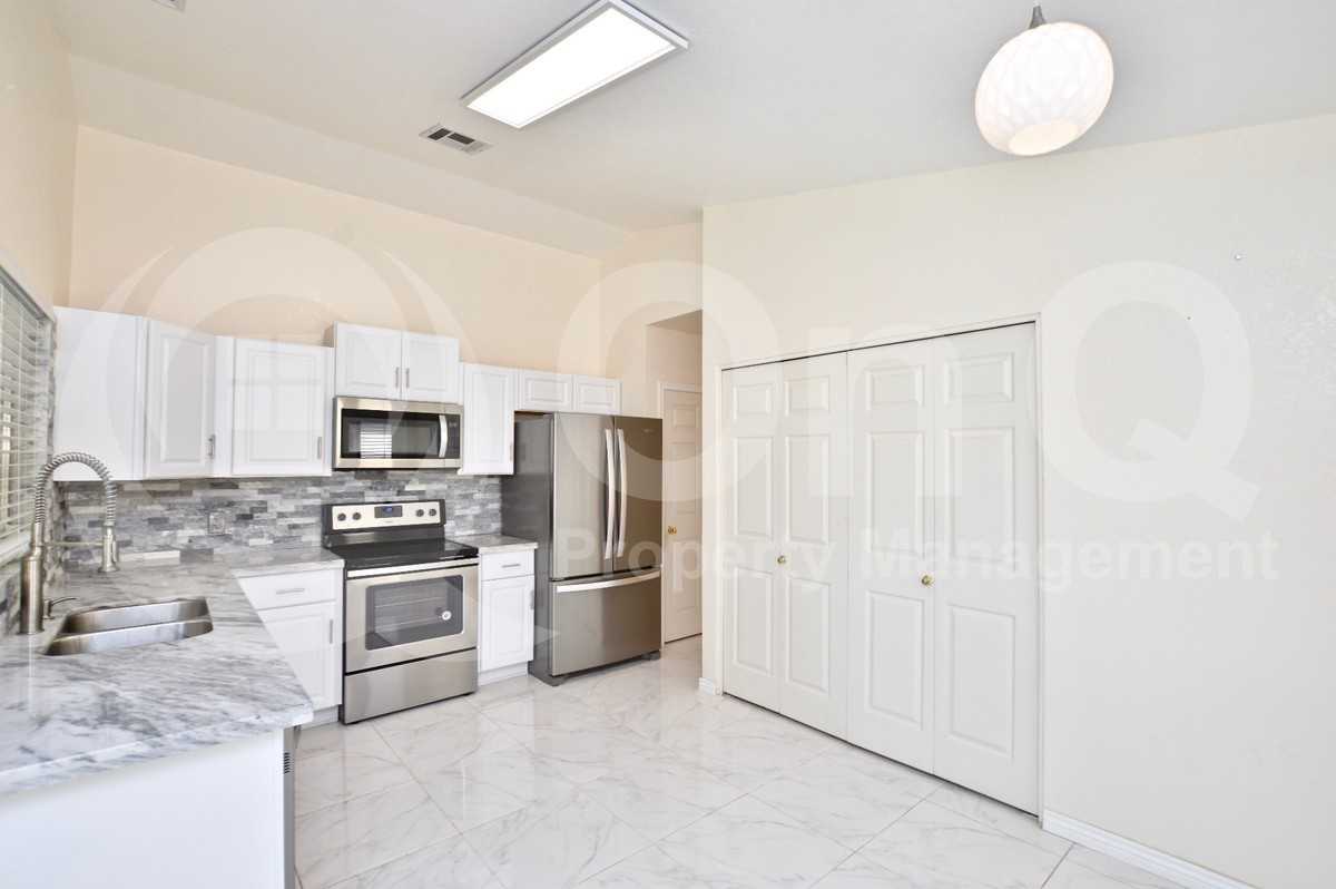 3615 W Camino Del Rio - Photo 4 of 22