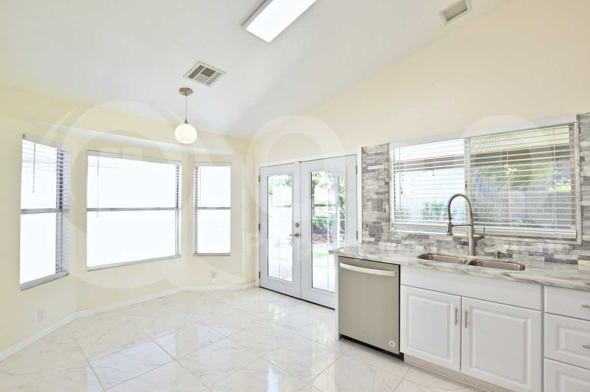 3615 W Camino Del Rio - Photo 5 of 22