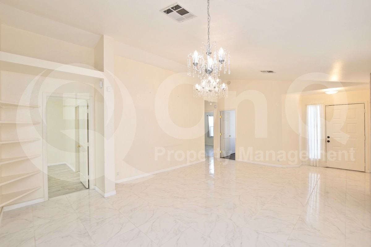 3615 W Camino Del Rio - Photo 7 of 22