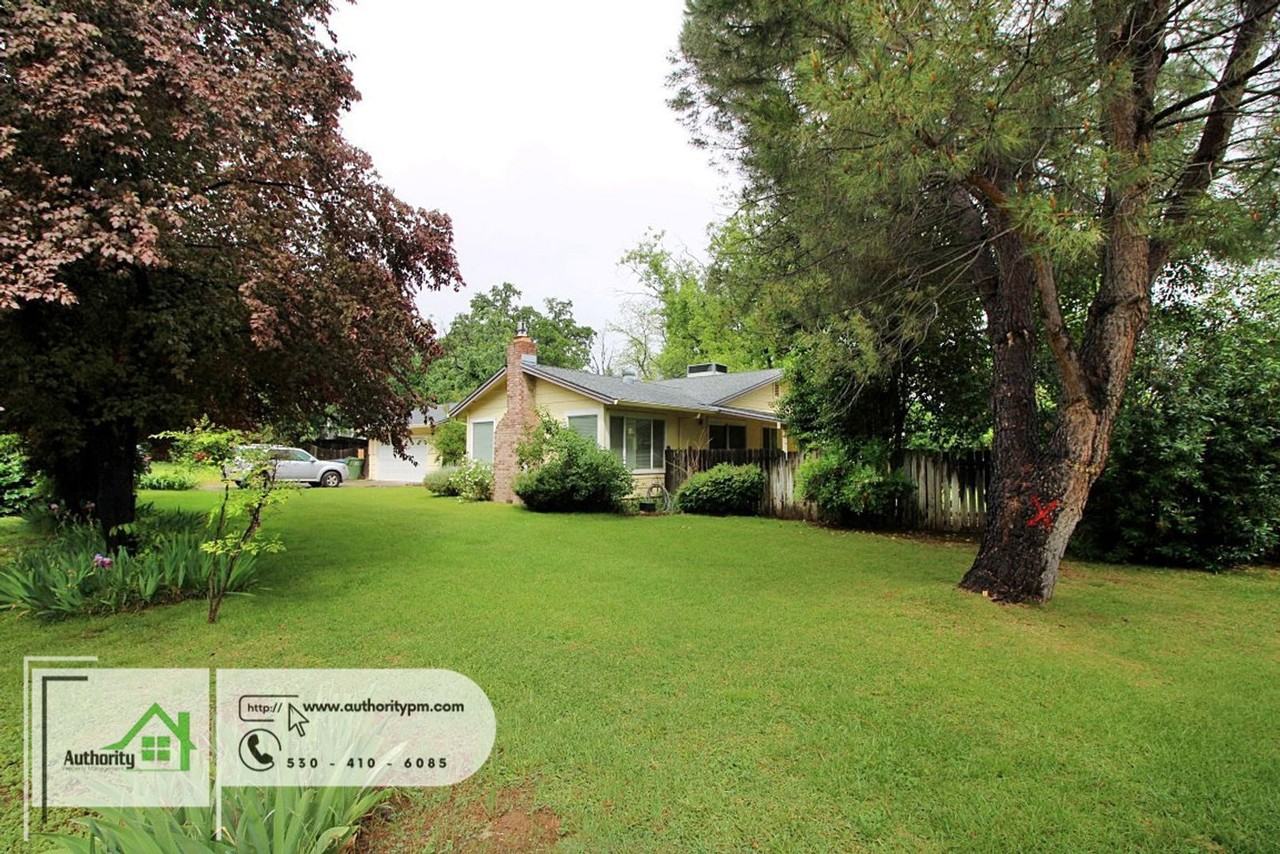 2390 North Dr - Photo 2 of 26