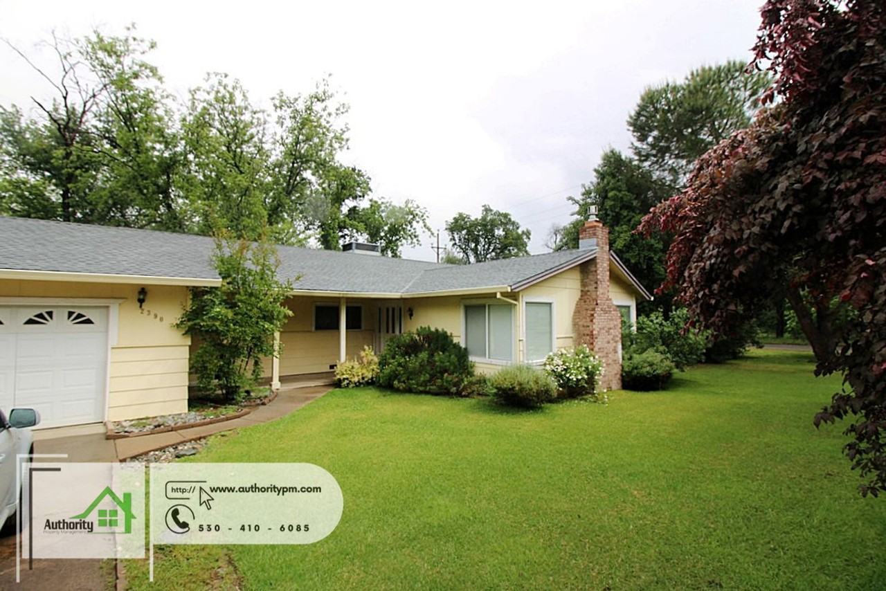 2390 North Dr - Photo 4 of 26