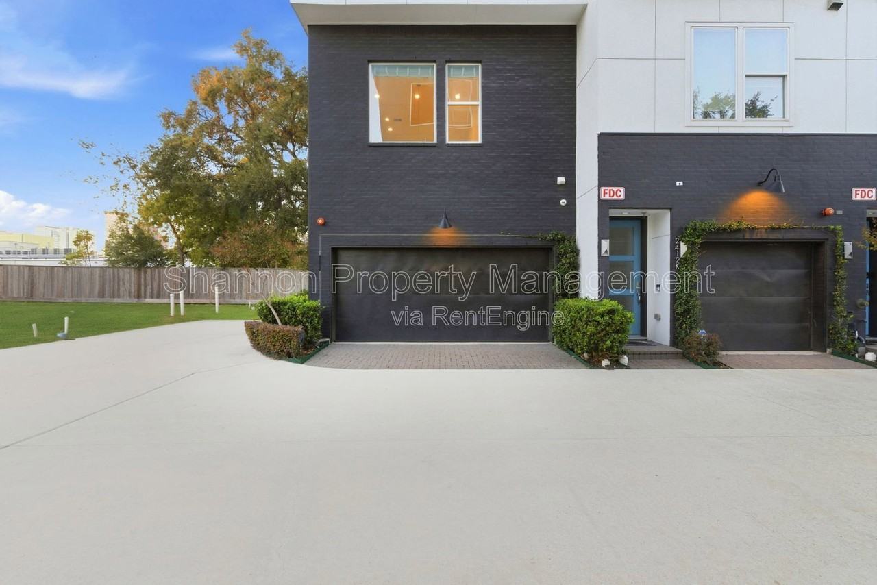 2412 Canal St #L - Photo 2 of 36