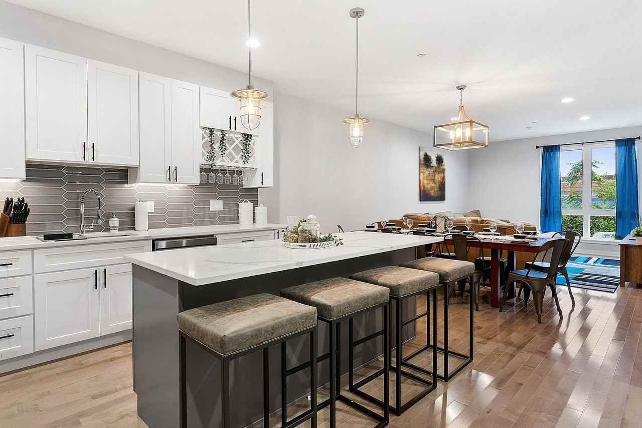 1611 N 27th St #1 - Photo 3 of 29