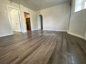 447 W Walnut St #13 - Photo 1 of 1