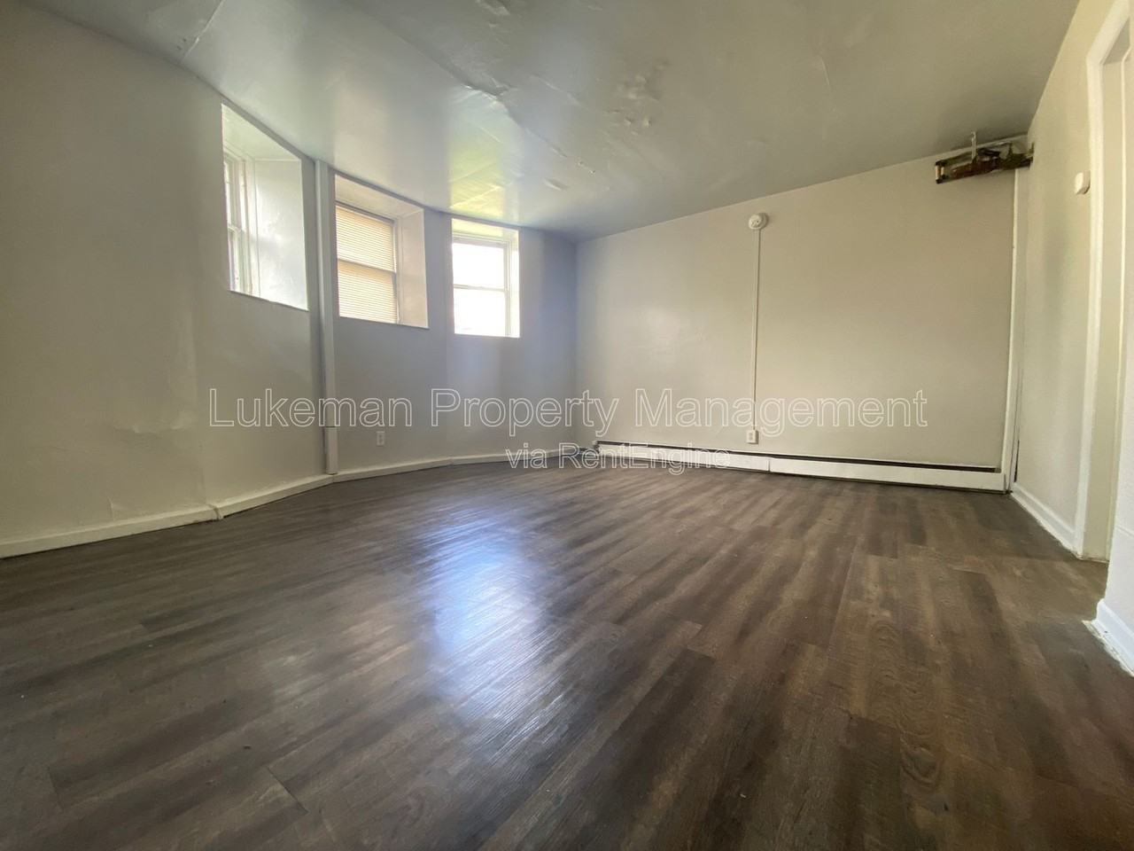 447 W Walnut St #13 - Photo 2 of 9