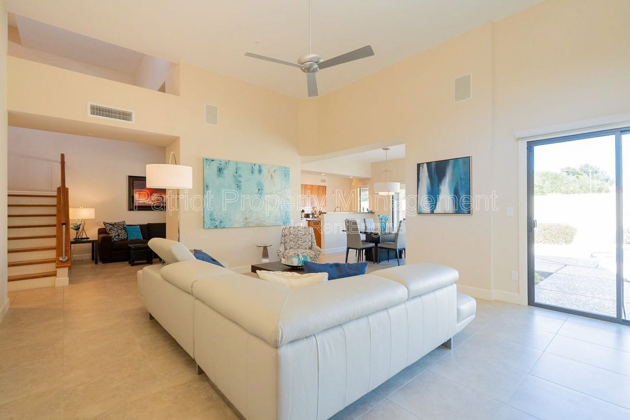 10640 E Vogel Ave - Photo 3 of 49