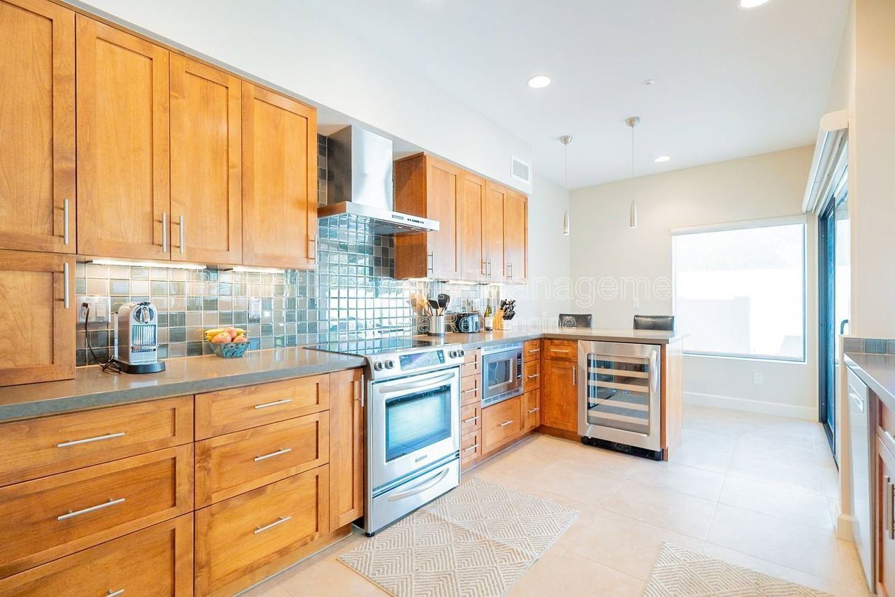 10640 E Vogel Ave - Photo 6 of 49