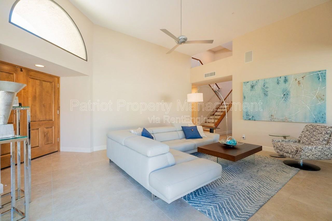 10640 E Vogel Ave - Photo 7 of 49