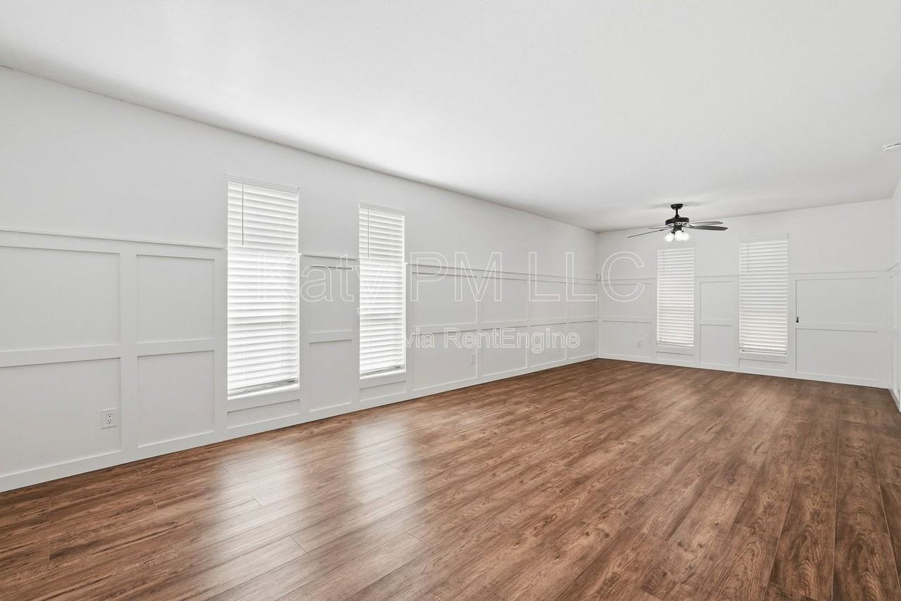 231 N Robson #7 - Photo 7 of 30