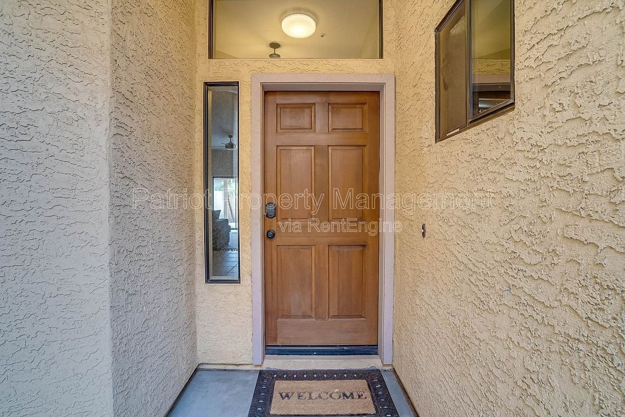 9520 N 105th St - Photo 6 of 46