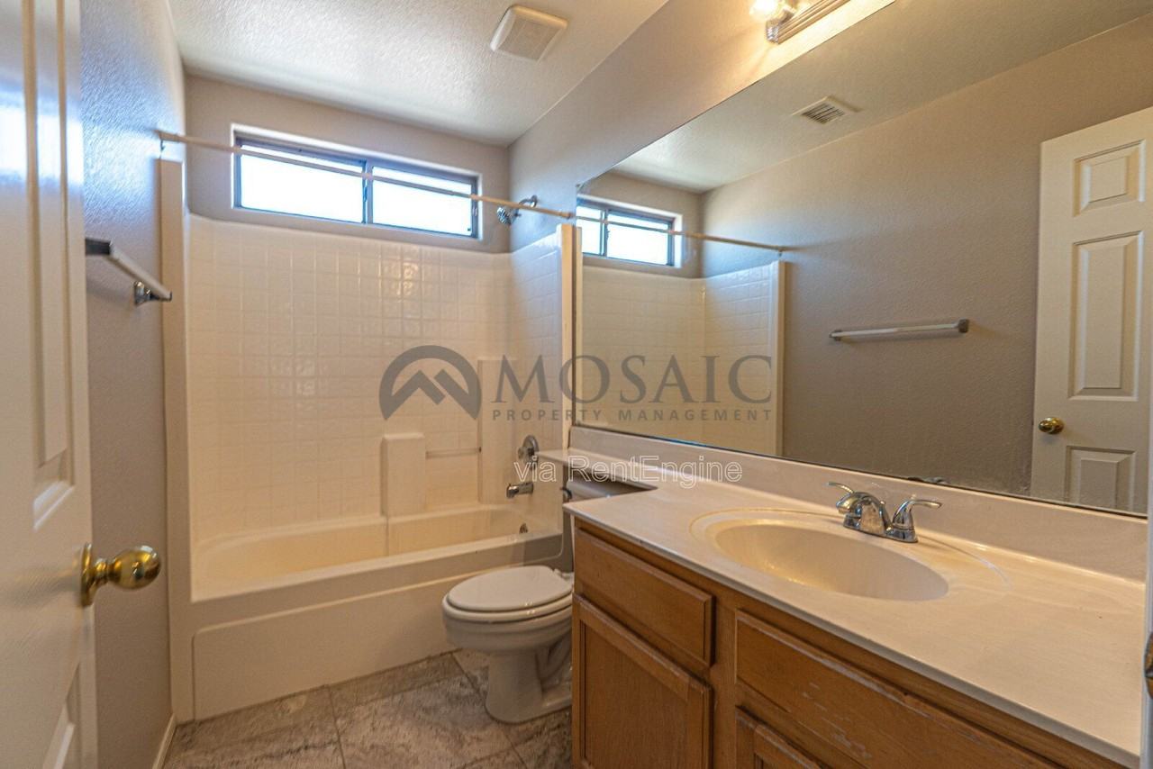 9304 E Monte Ave - Photo 6 of 26