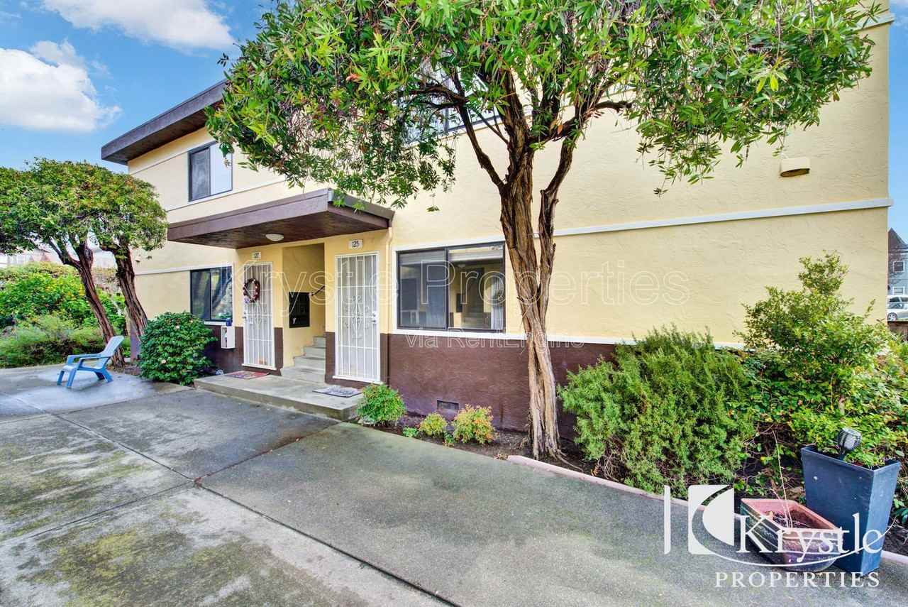 125 W F St - Photo 5 of 19