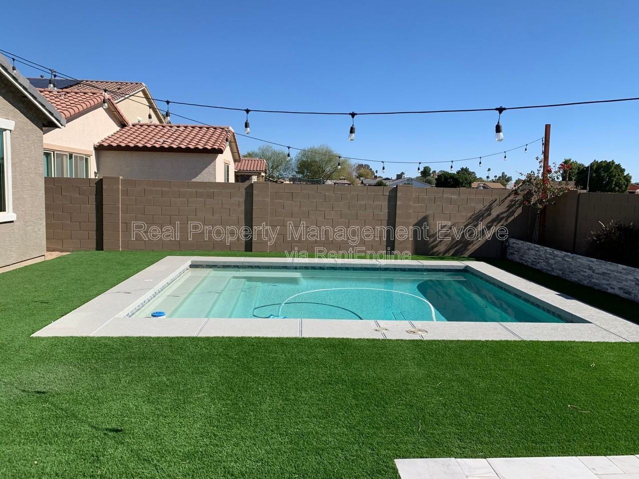 8721 W Mackenzie Dr - Photo 3 of 30