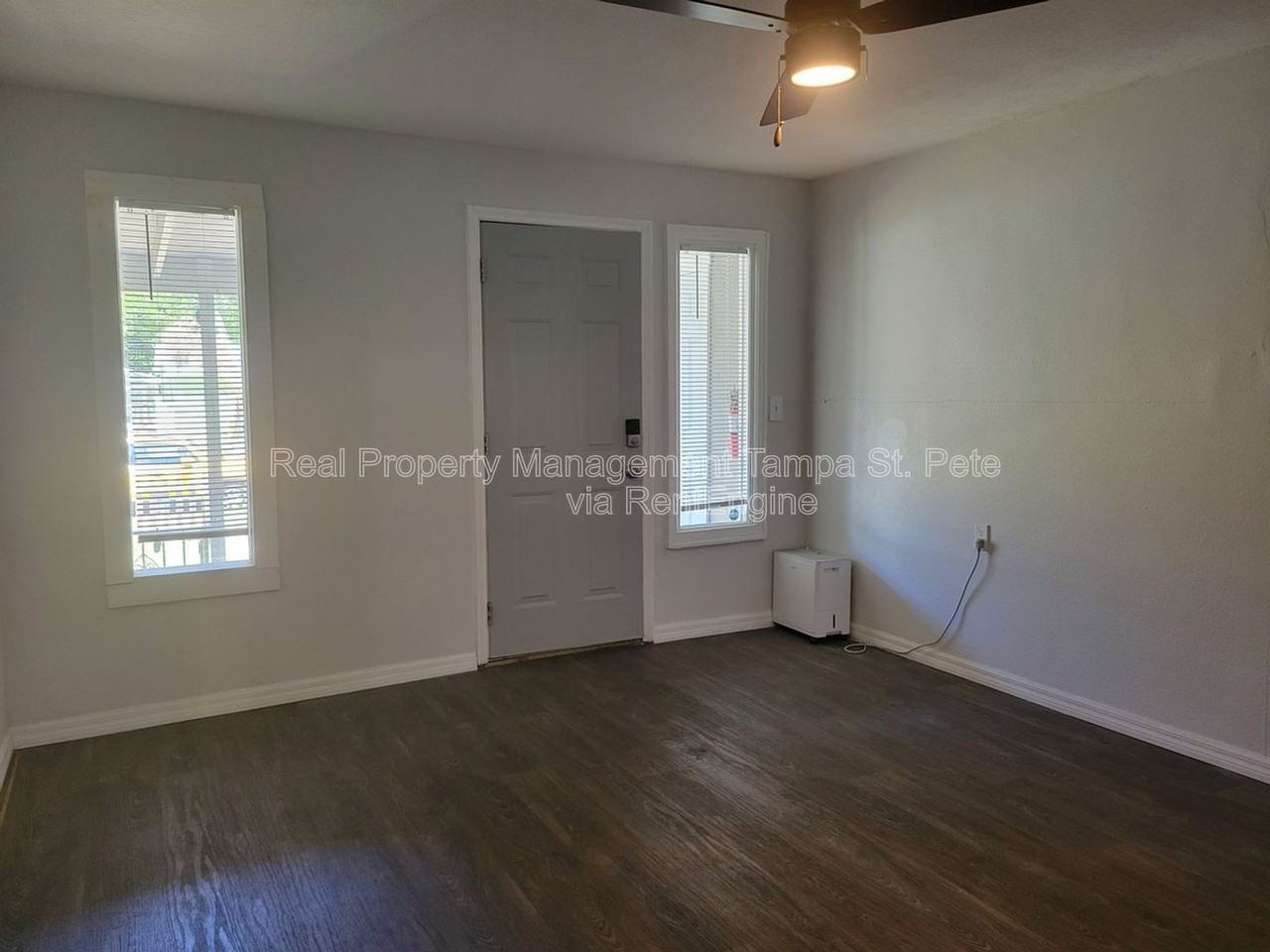 618 17th Ave S #W - Photo 5 of 19