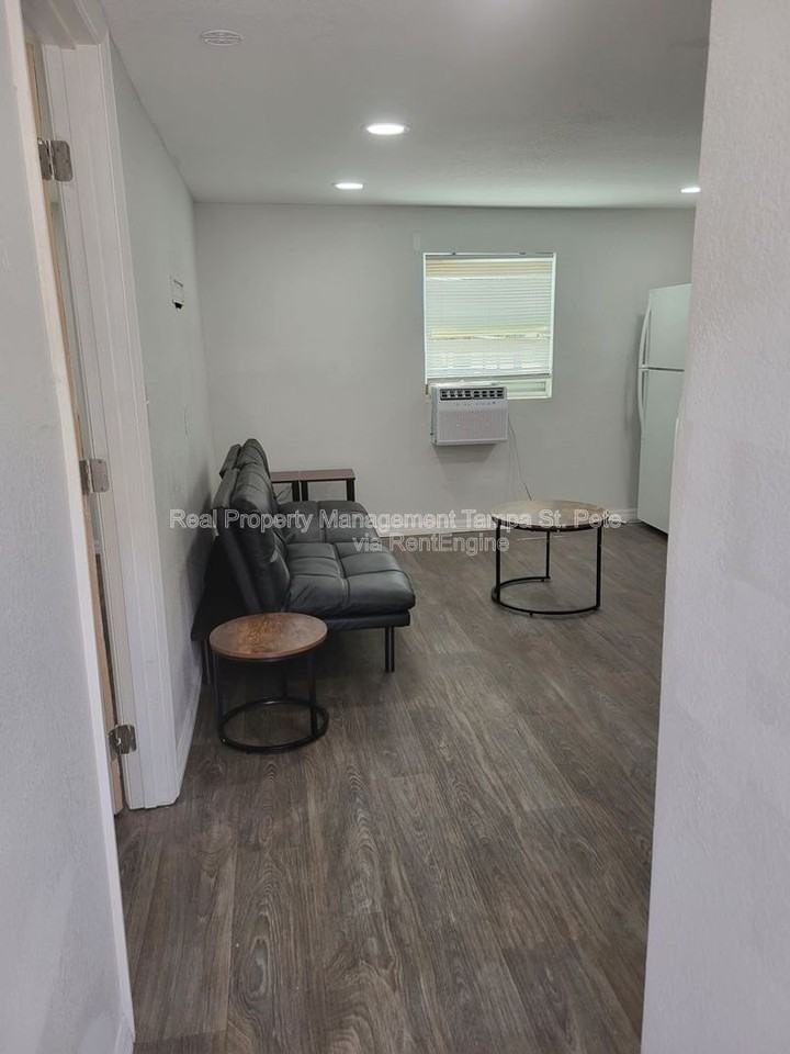 618 17th Ave S #S - Photo 5 of 18