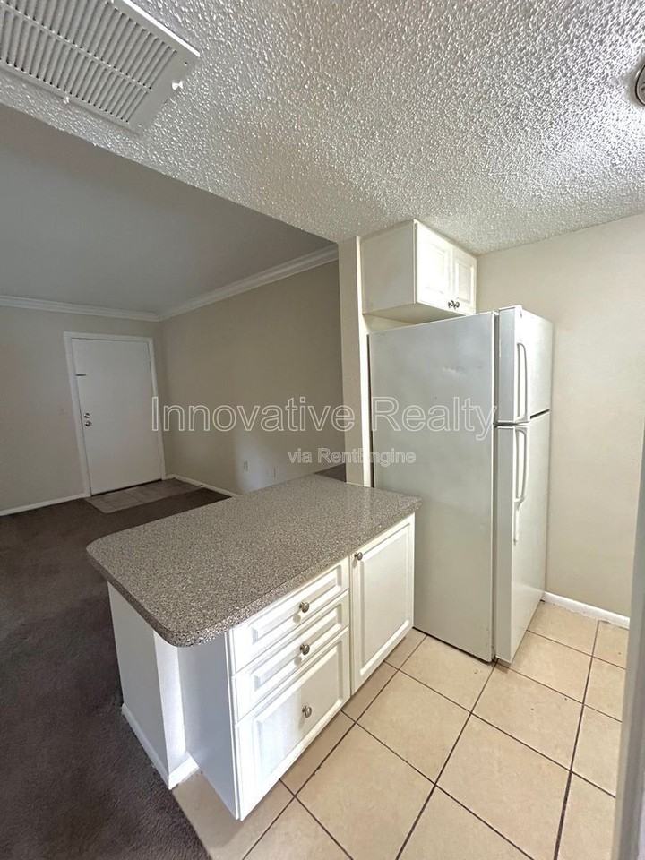 120 Blue Point Way #130 - Photo 6 of 13