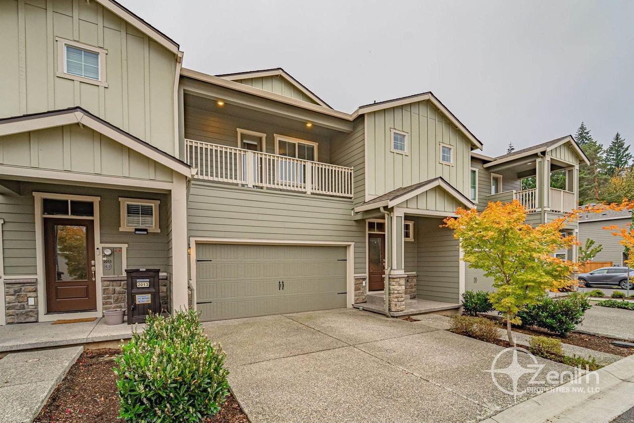 2009 Ne 102nd Cir - Photo 3 of 38