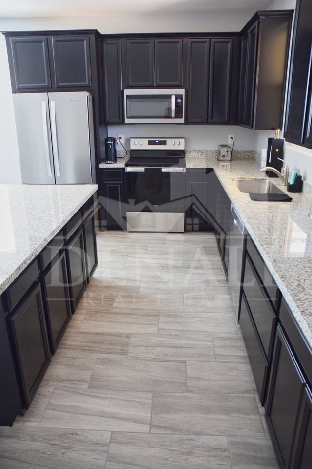 8547 E Osage Ave - Photo 4 of 18