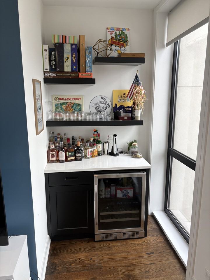 3137 W Lyndale St #2 - Photo 5 of 16