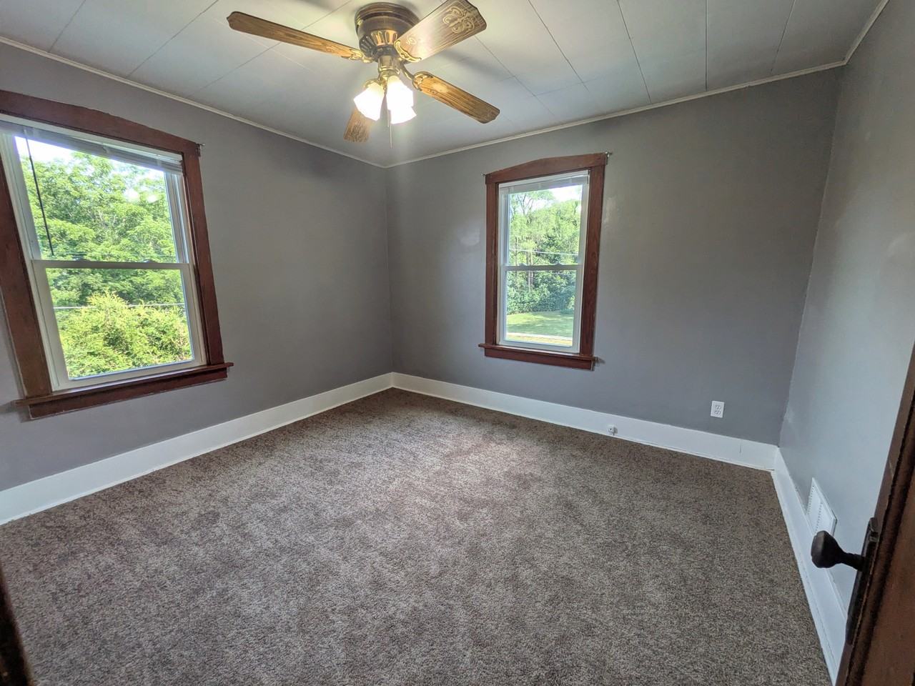 118 Harding Ave #2ndFL - Photo 6 of 12