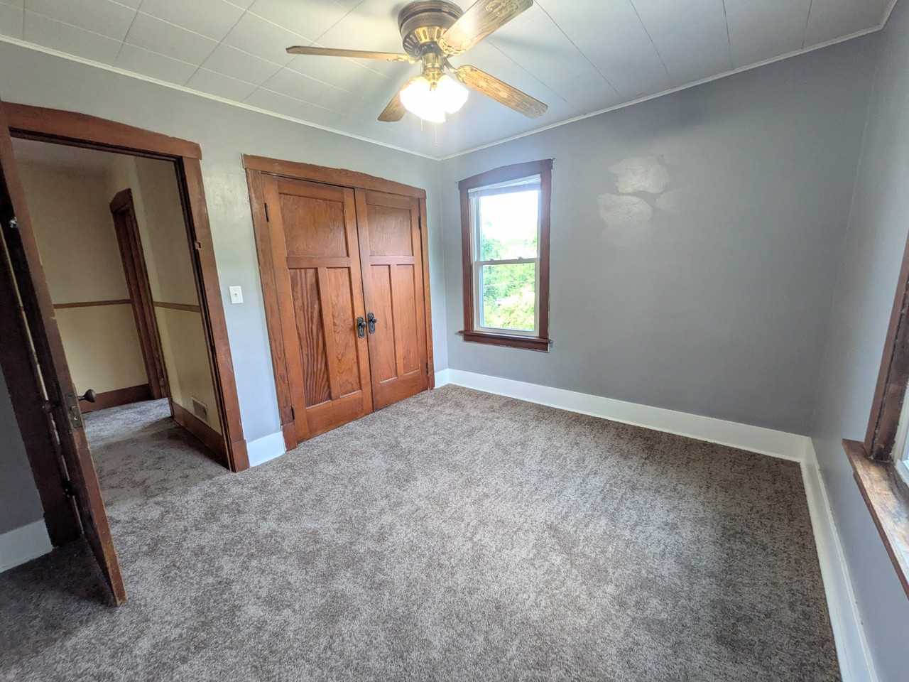 118 Harding Ave #2ndFL - Photo 7 of 12