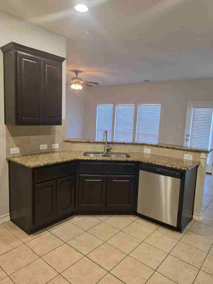 9846 Shetland Pass #NA - Photo 4 of 23