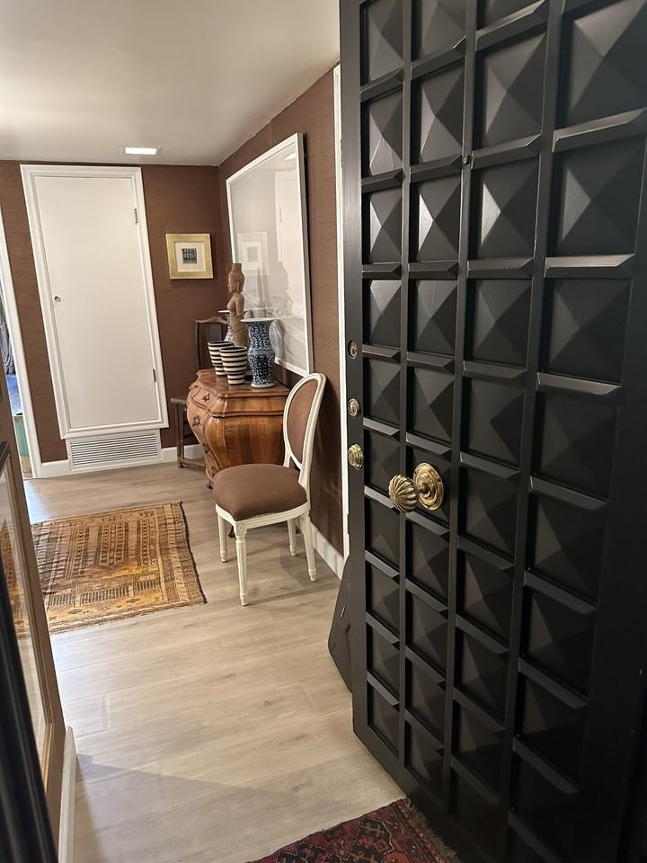 6708 Hillpark Dr #303 - Photo 3 of 46