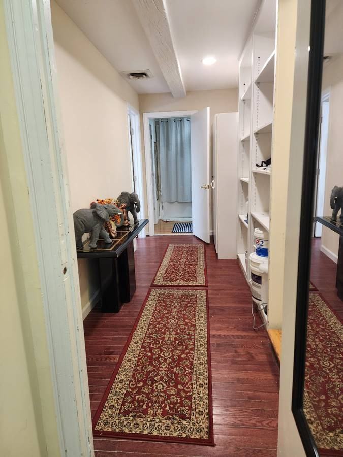 3606 Annandale Rd - Photo 6 of 11