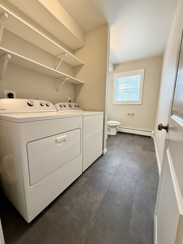 18 Hamilton Ave - Photo 4 of 12