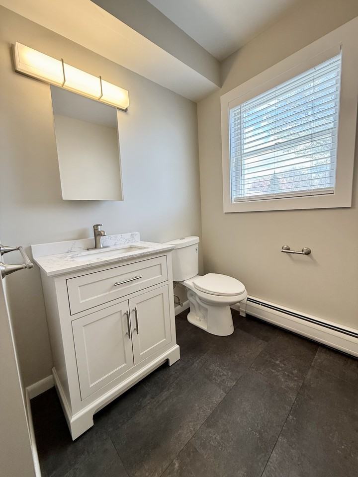 18 Hamilton Ave - Photo 5 of 12