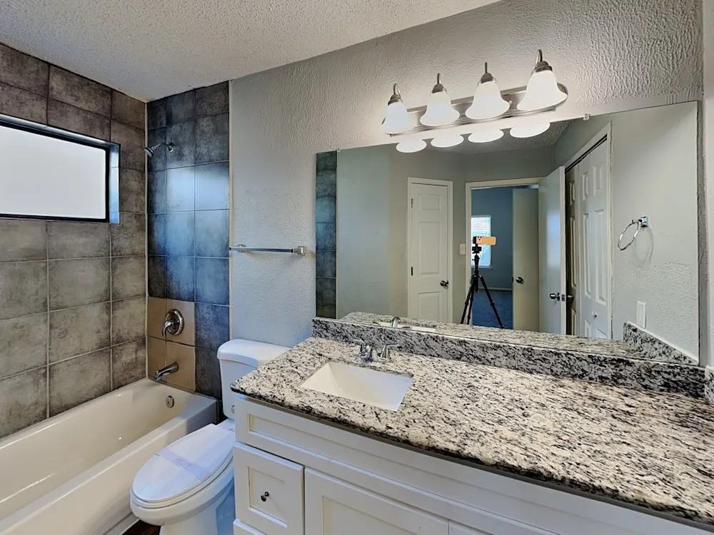 5605 Wembley Downs Dr #NA - Photo 7 of 8