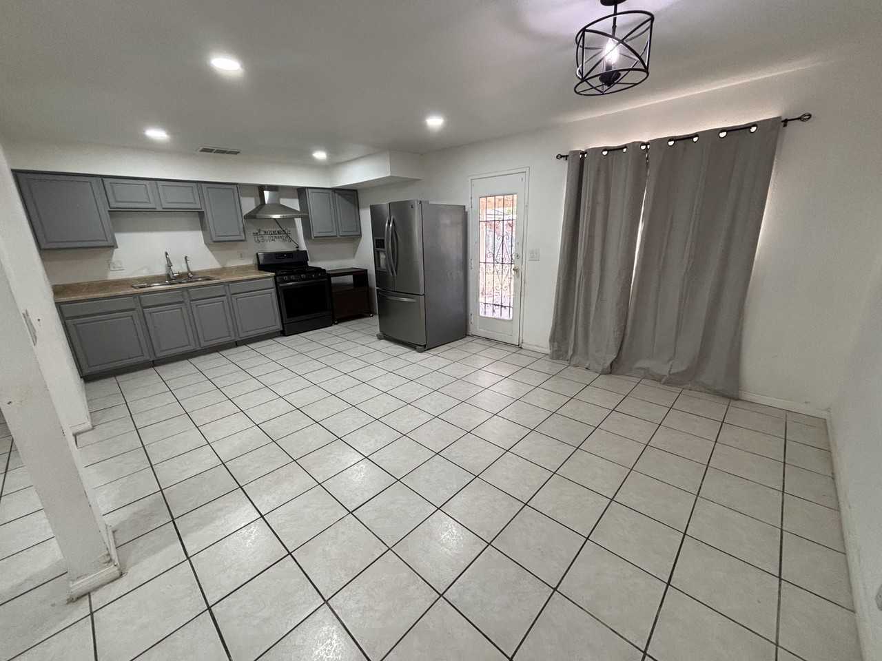 991 C St #NA - Photo 4 of 10